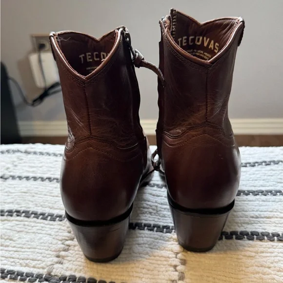 Tecovas Women's Brown Ankle Boots - Picture 4 of 7